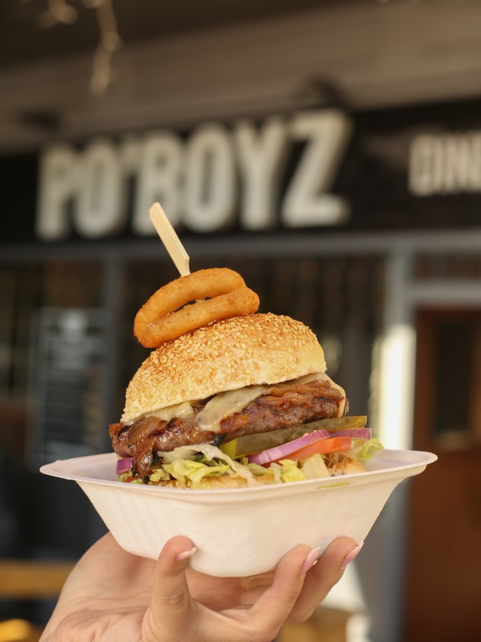 PoBoyz Diner & Grill burger