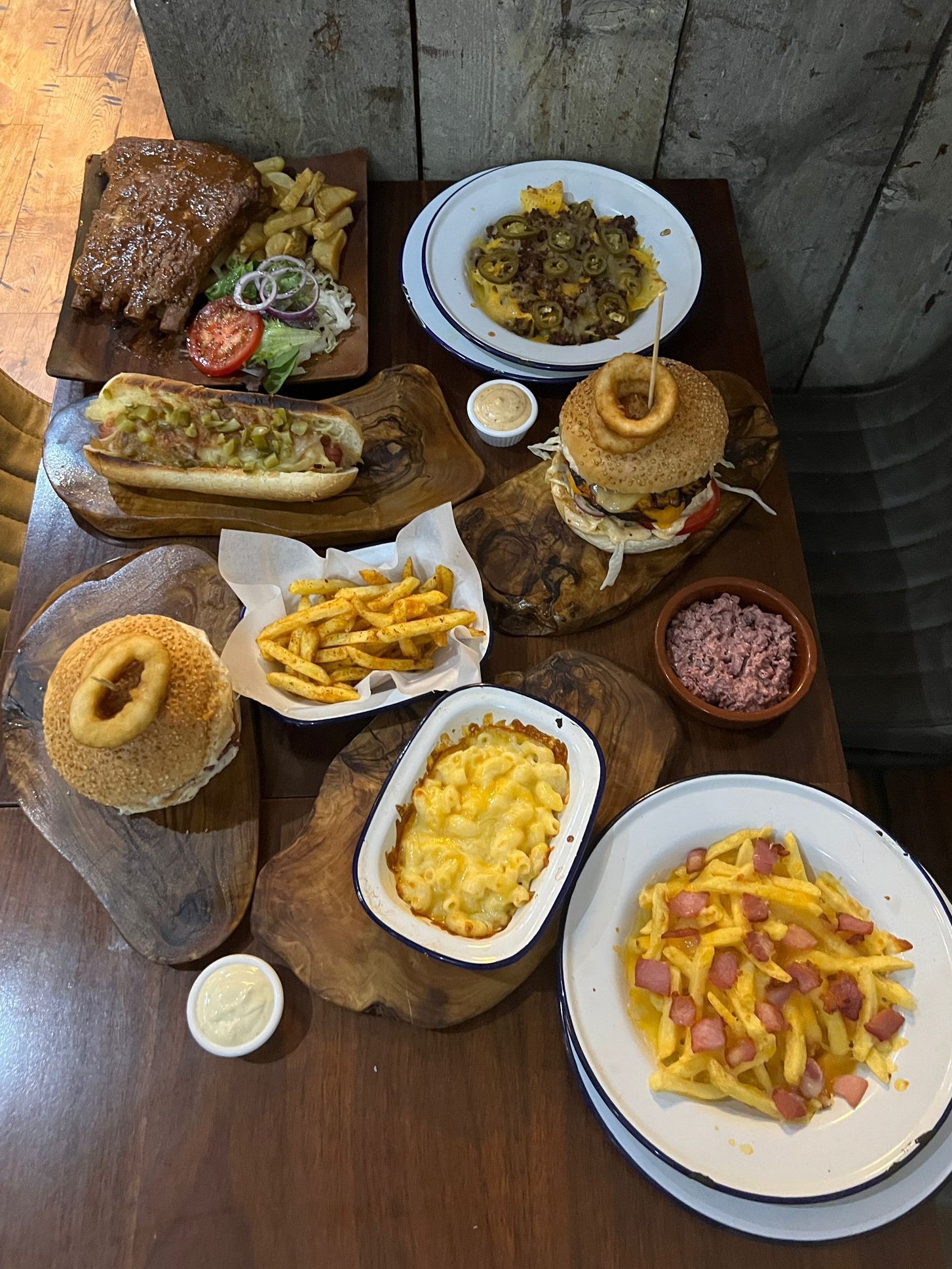 PoBoyz Diner & Grill food